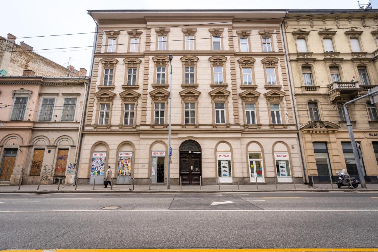 Studio Station With Gallery Budapeste Exterior foto